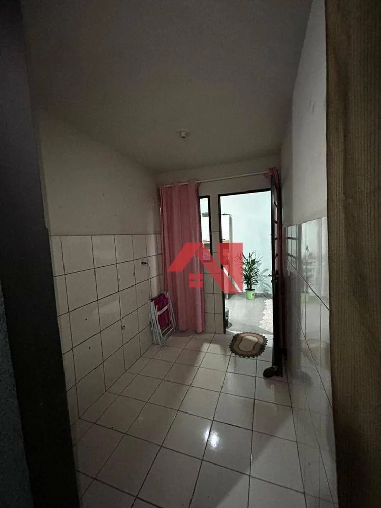 Casa, 2 quartos, 42 m² - Foto 1