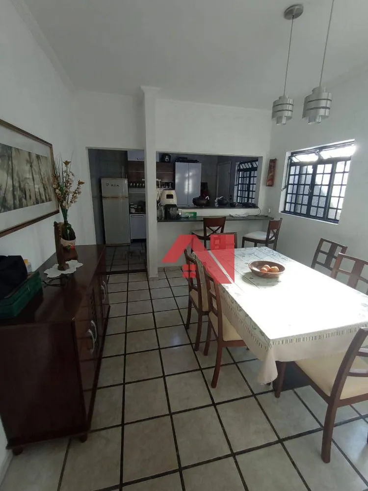 Casa, 3 quartos, 280 m² - Foto 26