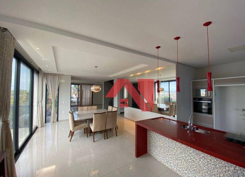 Sobrado, 4 quartos, 361 m² - Foto 2