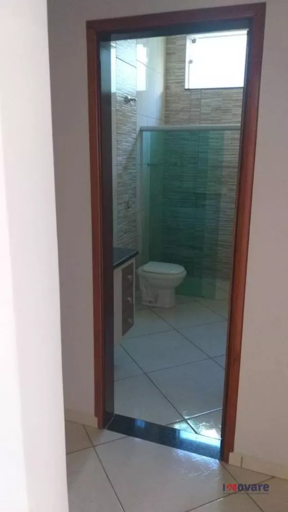 Casa à venda com 2 quartos, 100m² - Foto 4