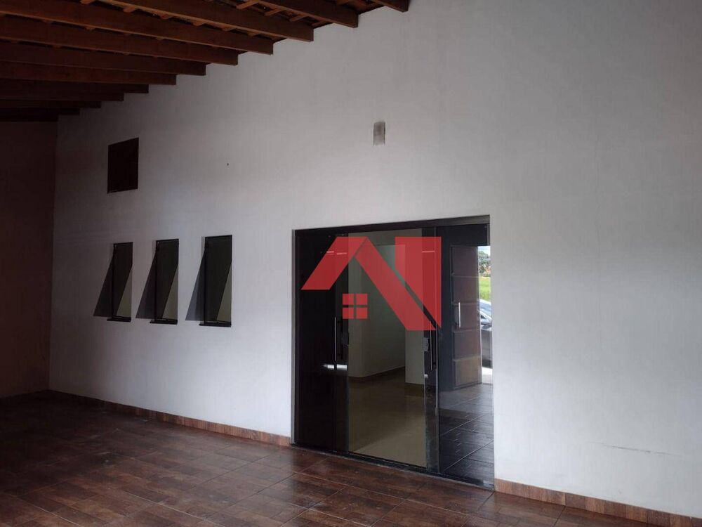 Casa à venda com 2 quartos, 160m² - Foto 2