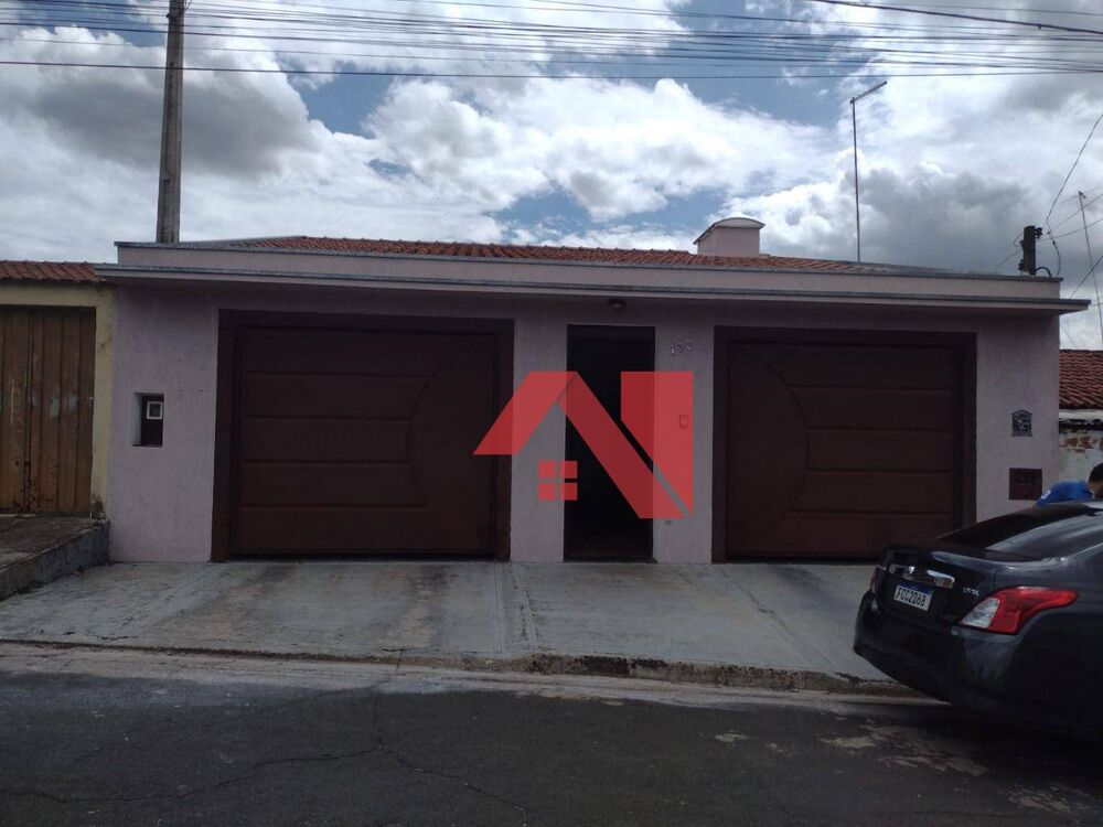 Casa à venda com 2 quartos, 160m² - Foto 1