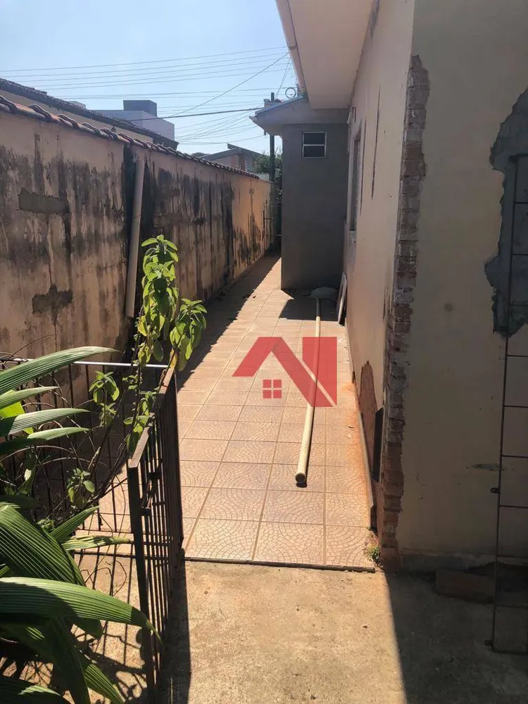 Casa, 4 quartos, 201 m² - Foto 2