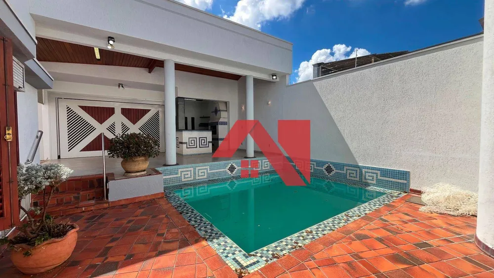 Casa, 3 quartos, 300 m² - Foto 1
