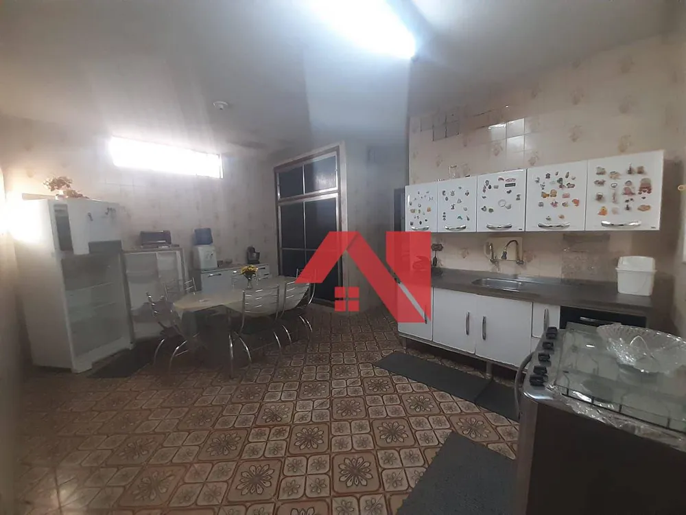 Casa, 3 quartos, 239 m² - Foto 3