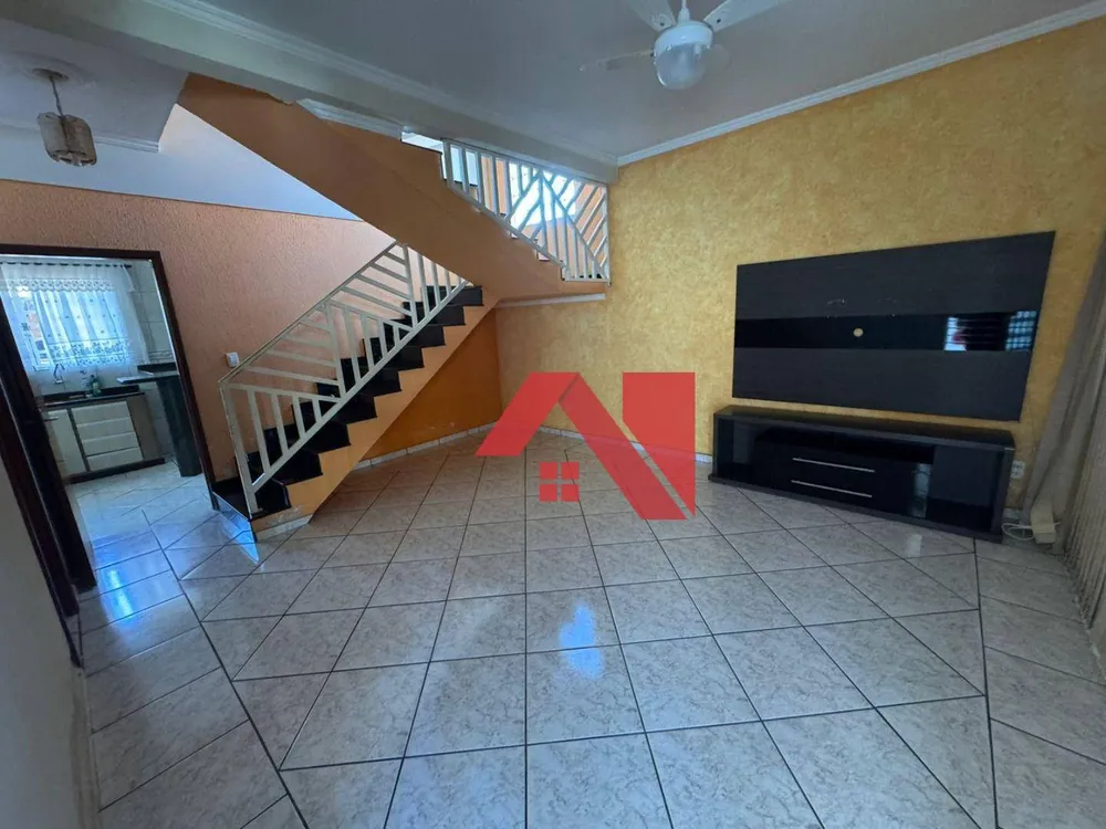Sobrado, 3 quartos, 210 m² - Foto 3