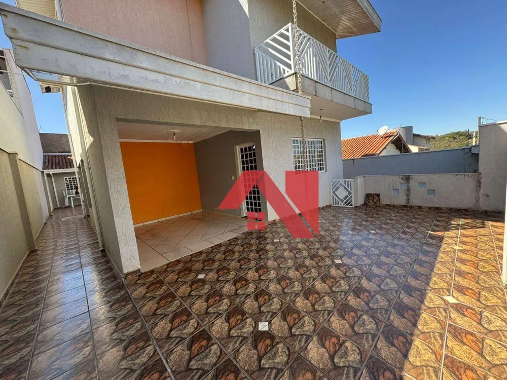 Sobrado, 3 quartos, 210 m² - Foto 1