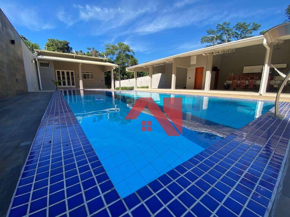 Chácara, 3 quartos, 900 m² - Foto 1