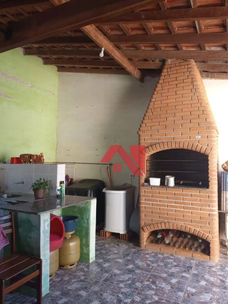 Chácara, 3 quartos, 2000 m² - Foto 1