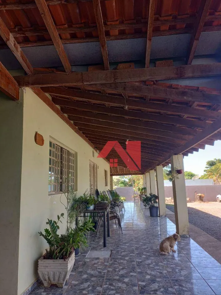 Chácara, 3 quartos, 2000 m² - Foto 2
