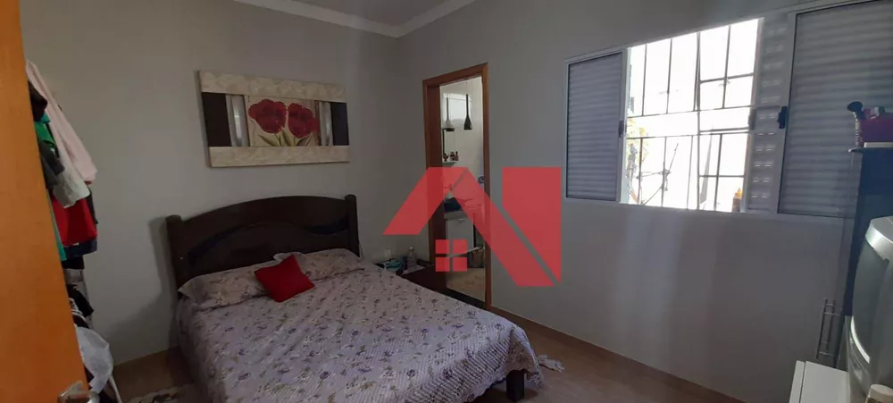 Casa à venda com 3 quartos, 69m² - Foto 3