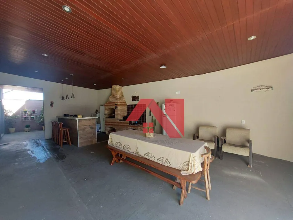 Casa, 3 quartos, 211 m² - Foto 4