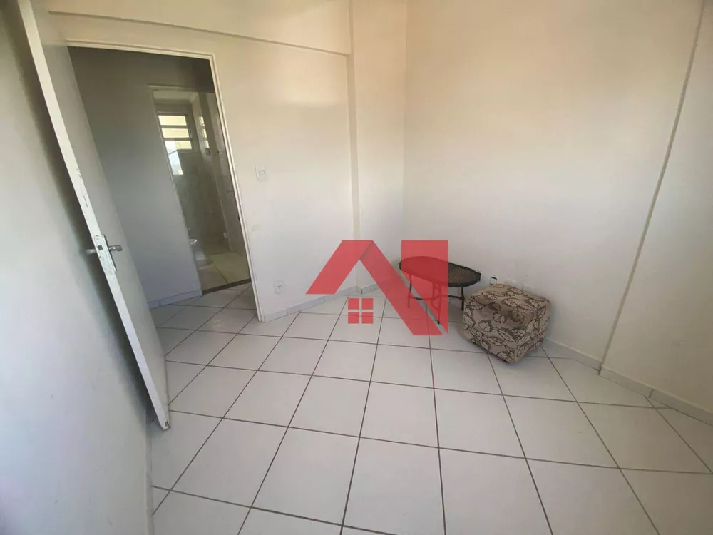 Apartamento à venda com 3 quartos, 75m² - Foto 4