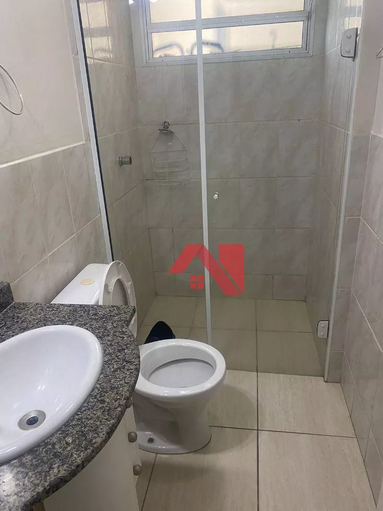 Apartamento à venda com 3 quartos, 75m² - Foto 2