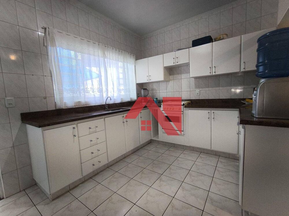 Casa, 3 quartos, 165 m² - Foto 2