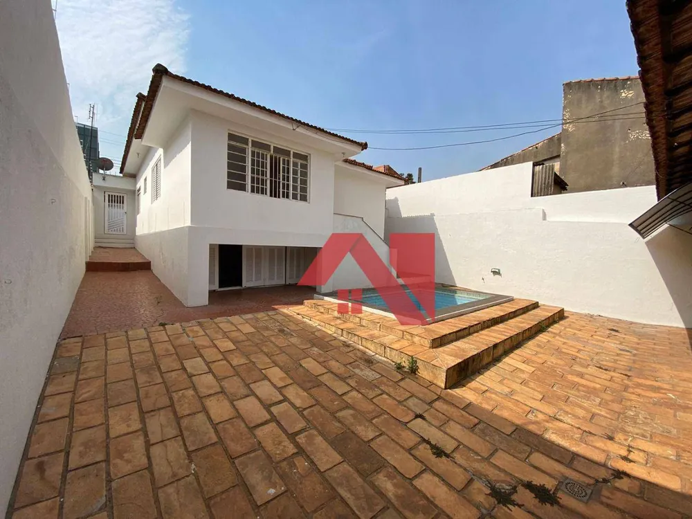 Casa, 3 quartos, 250 m² - Foto 1