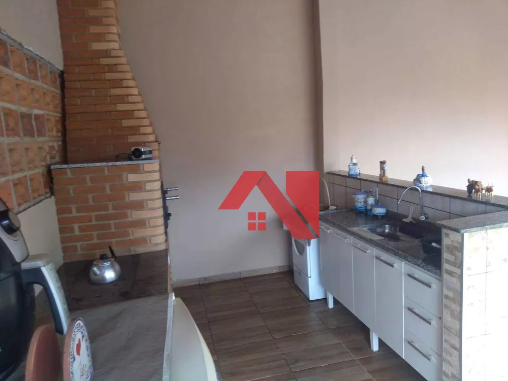 Chácara à venda com 3 quartos, 150m² - Foto 4