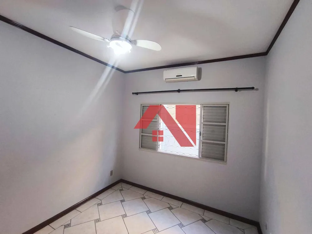 Casa, 3 quartos, 218 m² - Foto 2