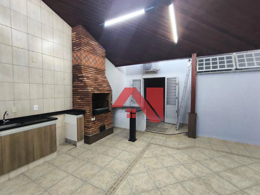 Casa, 3 quartos, 218 m² - Foto 11