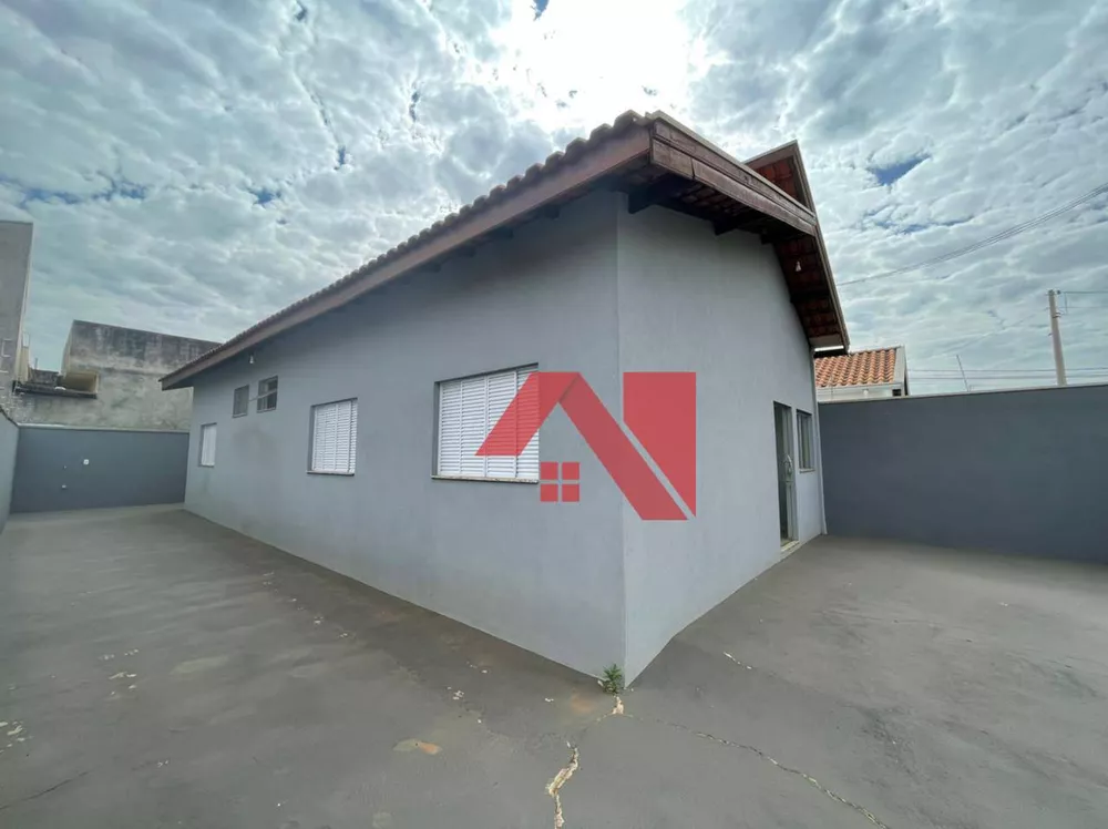 Casa à venda com 3 quartos, 98m² - Foto 4