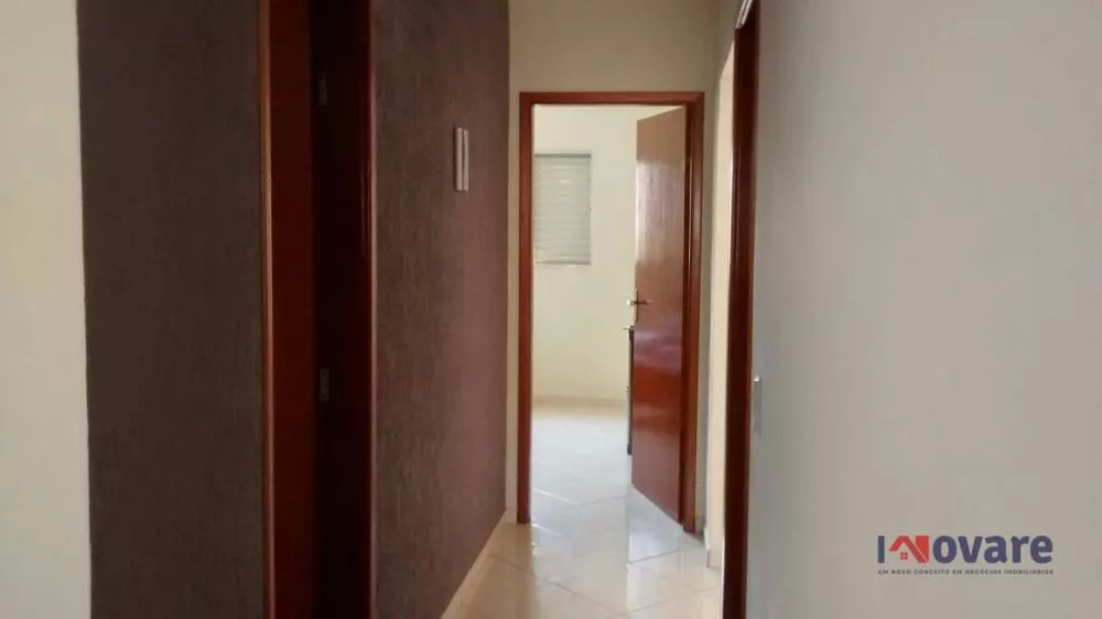 Casa à venda com 2 quartos, 100m² - Foto 3