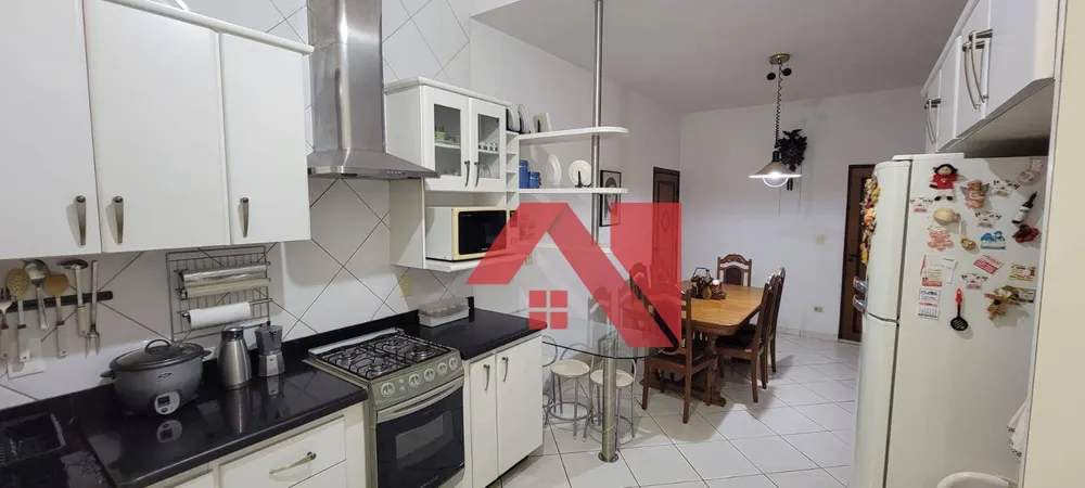 Casa, 3 quartos, 263 m² - Foto 19
