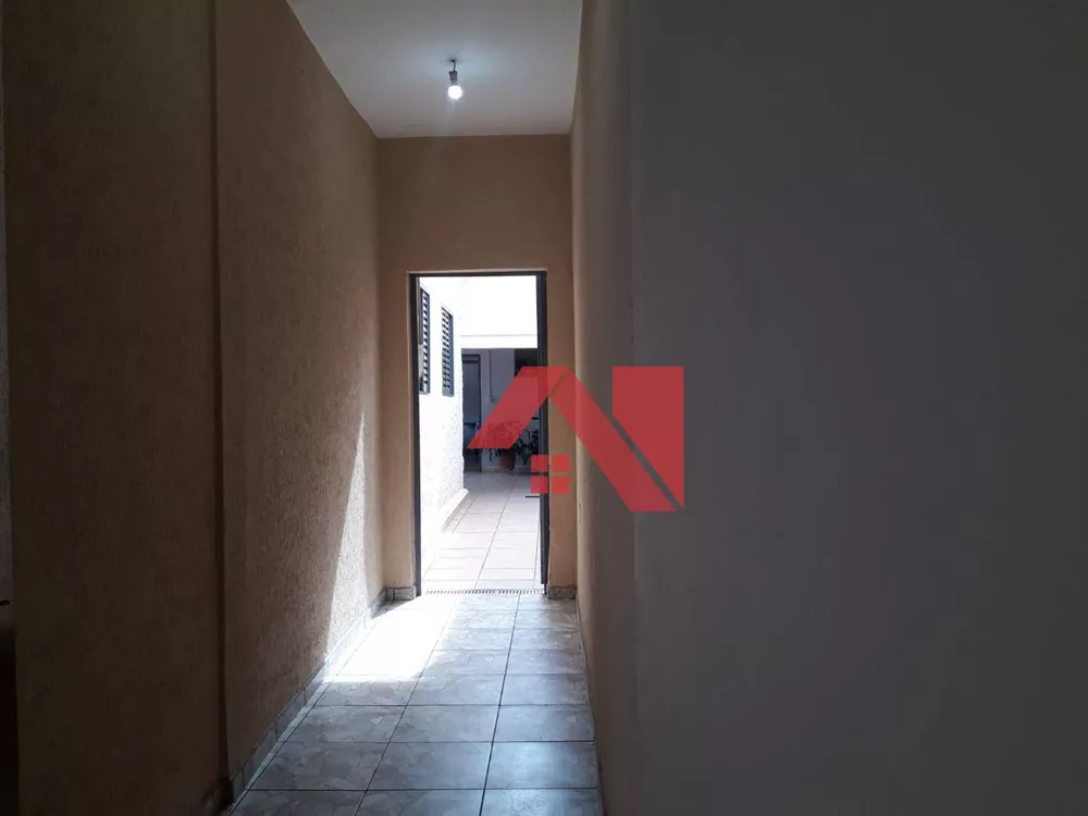 Casa à venda com 3 quartos, 198m² - Foto 3