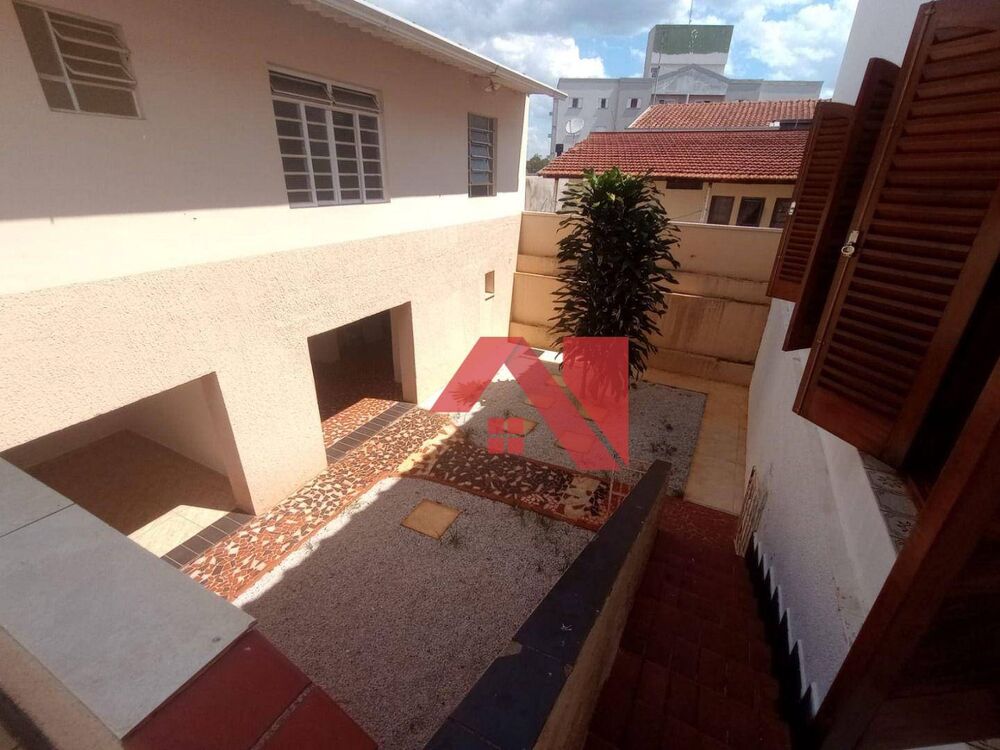 Casa, 3 quartos, 218 m² - Foto 10