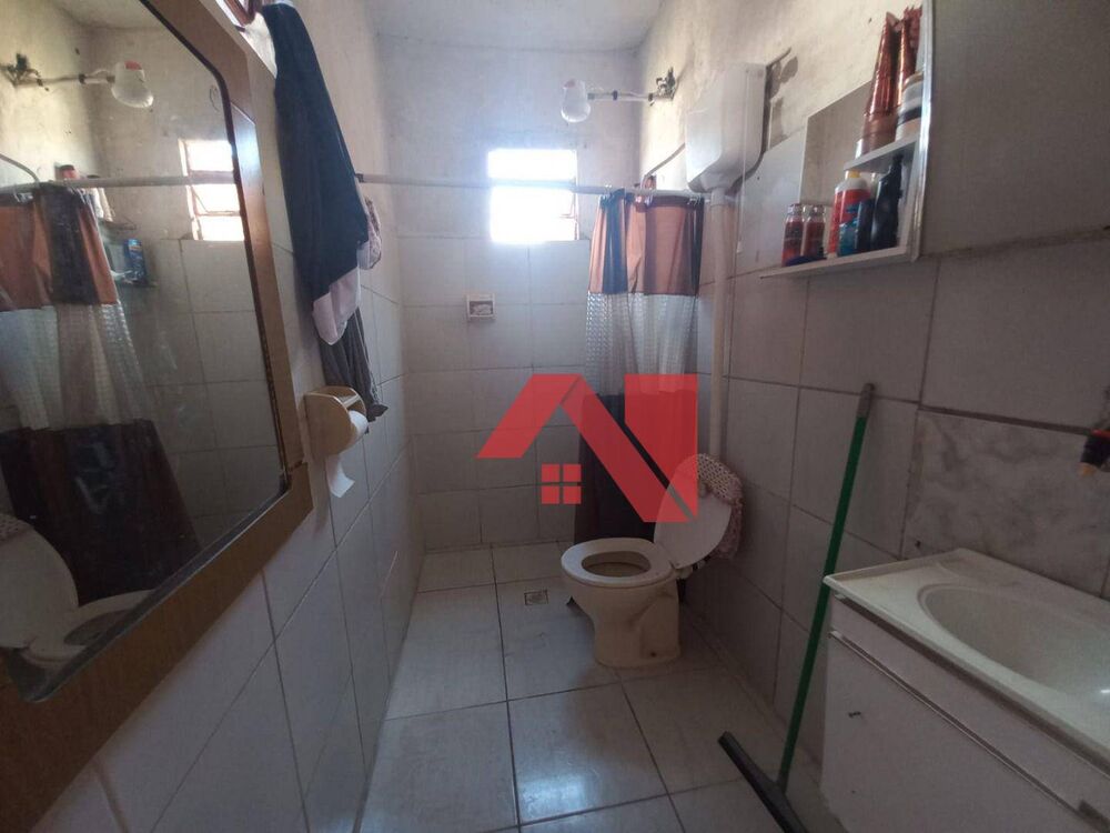 Casa, 3 quartos, 200 m² - Foto 1