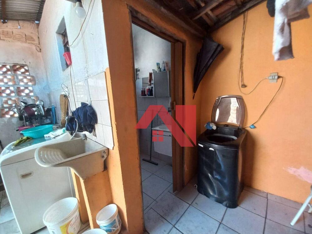 Casa, 3 quartos, 200 m² - Foto 2