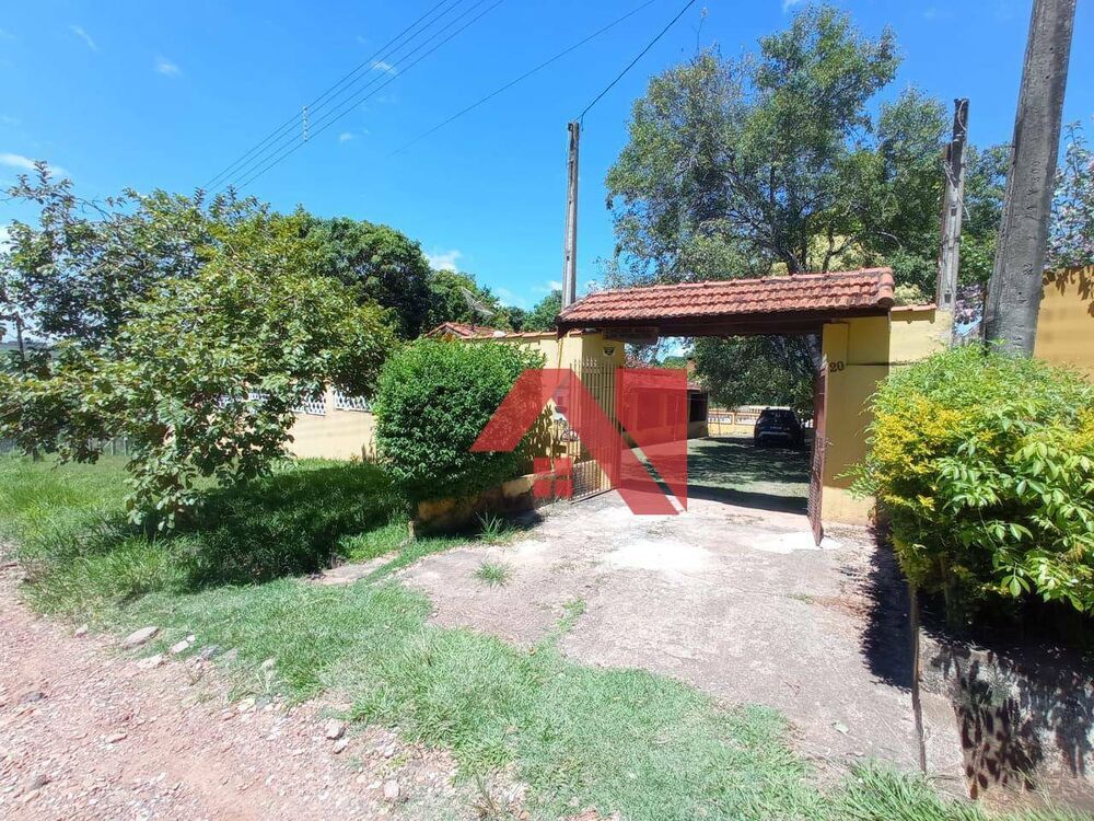 Chácara, 3 quartos, 3296 m² - Foto 1