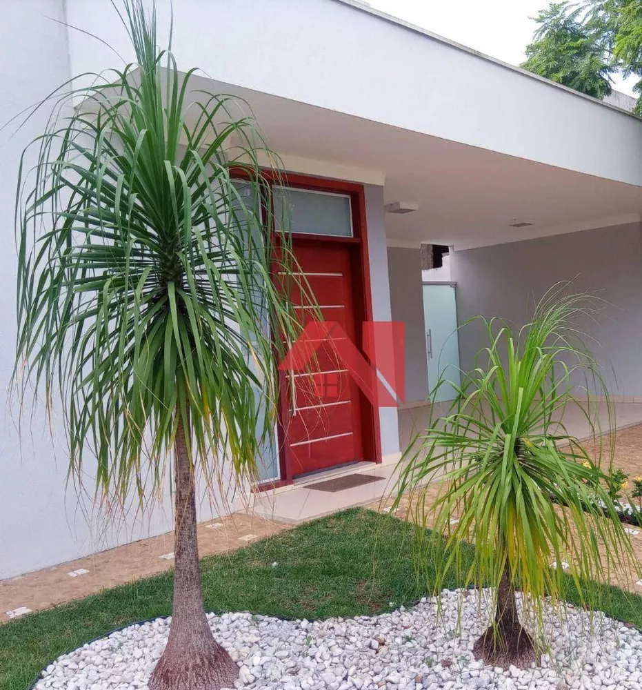 Casa à venda com 3 quartos, 166m² - Foto 1