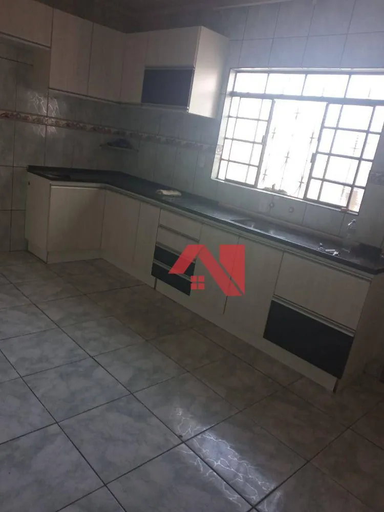 Casa, 3 quartos, 165 m² - Foto 2
