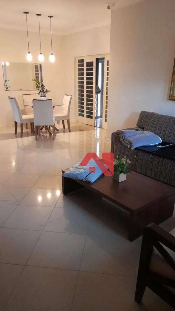 Casa, 4 quartos, 295 m² - Foto 8