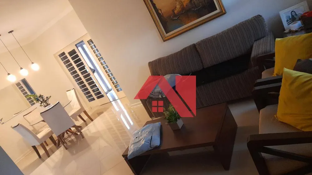Casa, 4 quartos, 295 m² - Foto 1