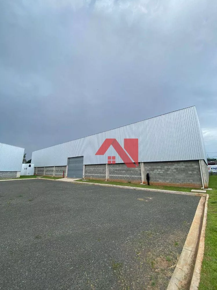 Depósito-Galpão-Armazém à venda e aluguel, 1000m² - Foto 1