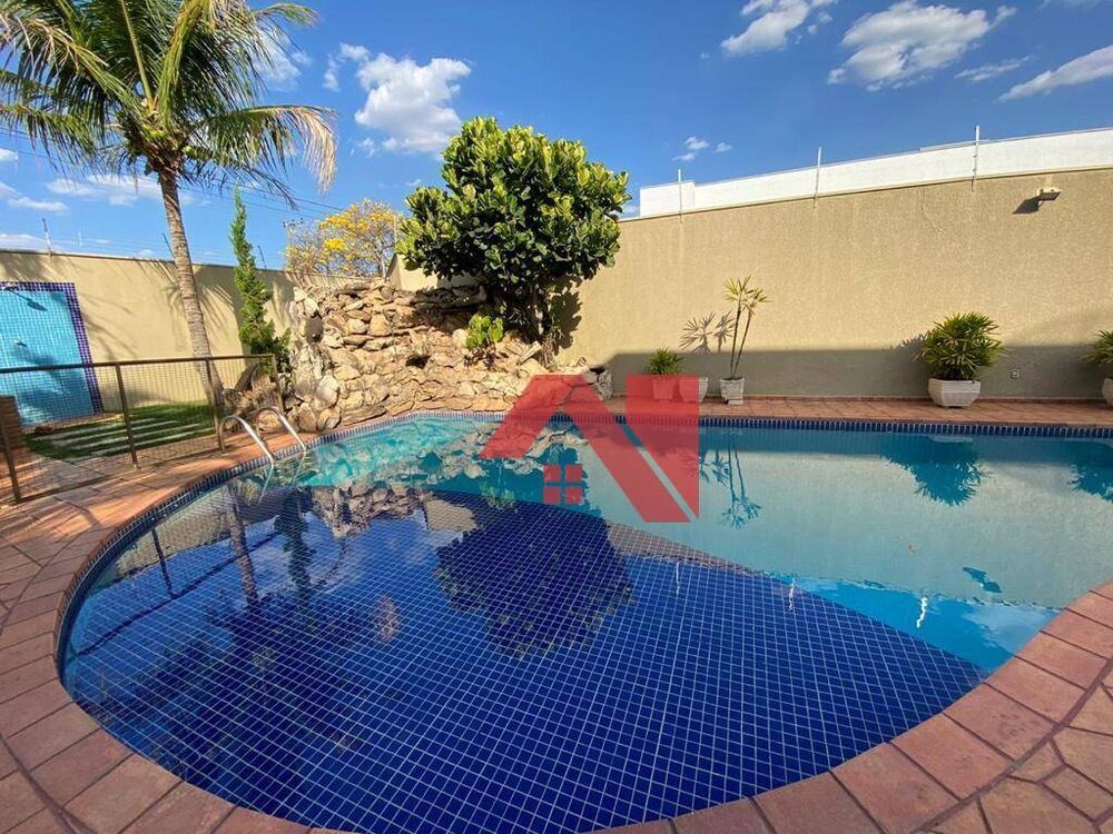 Sobrado, 3 quartos, 390 m² - Foto 2