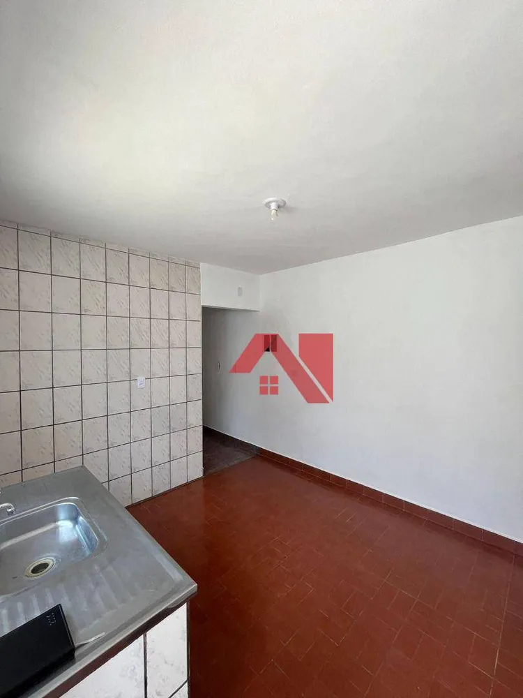 Casa, 1 quarto, 150 m² - Foto 2