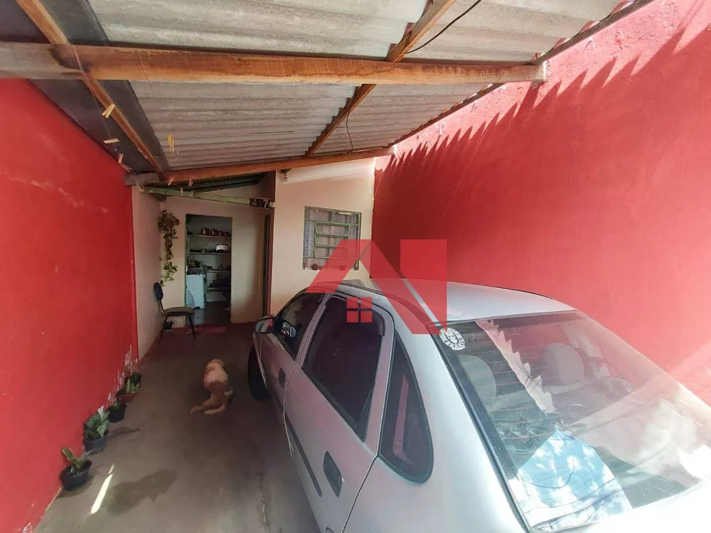 Casa à venda com 3 quartos, 150m² - Foto 2