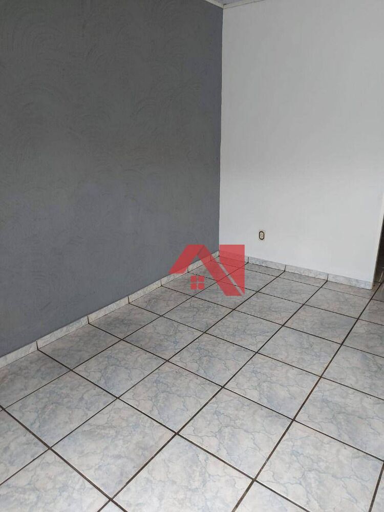 Casa à venda com 2 quartos, 70m² - Foto 7