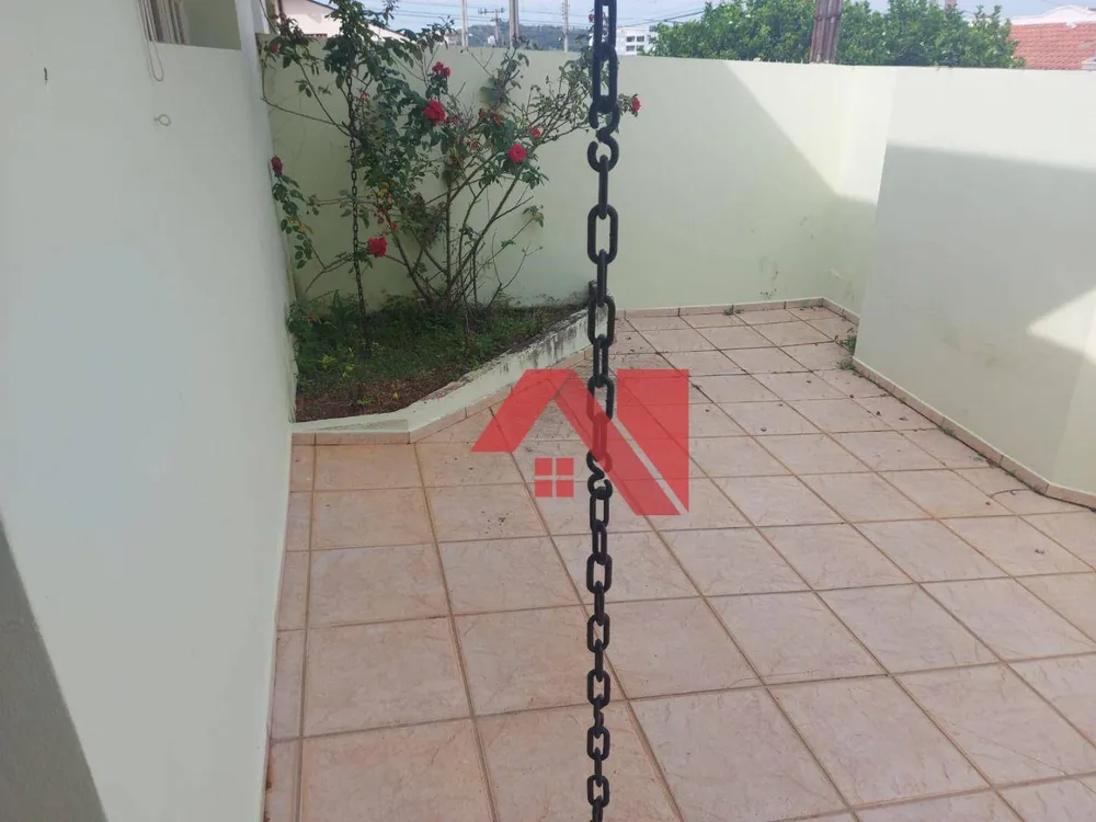 Casa, 5 quartos, 220 m² - Foto 4