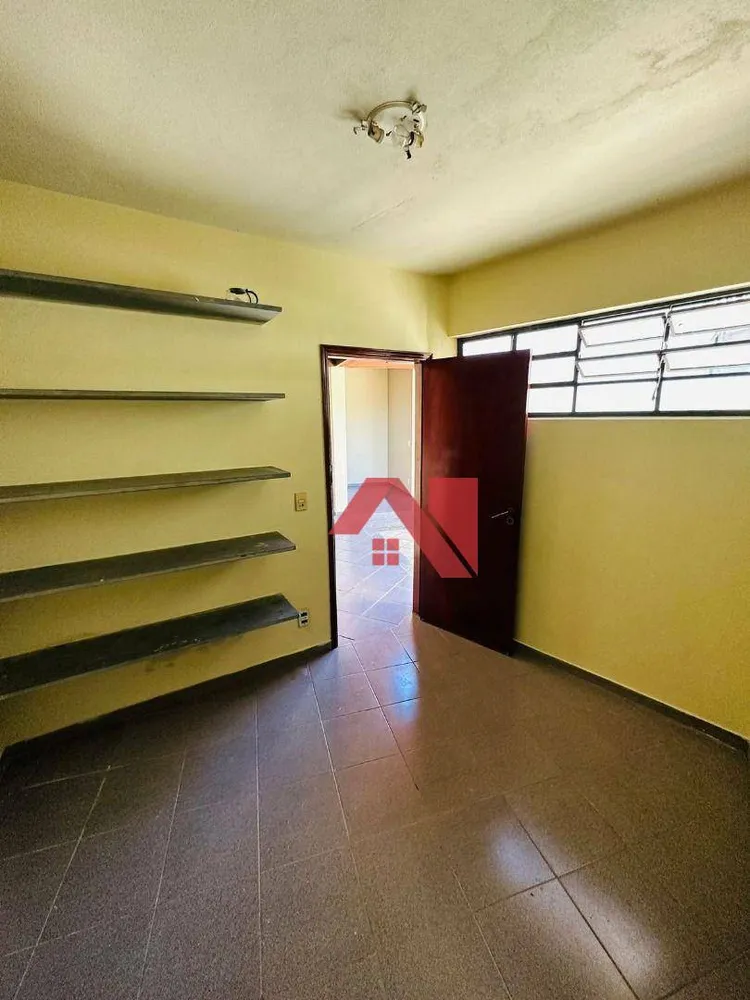 Casa, 4 quartos, 217 m² - Foto 4