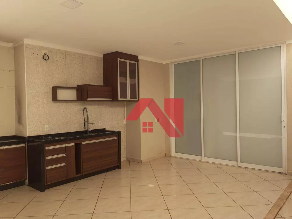 Sobrado para alugar com 3 quartos, 340m² - Foto 6