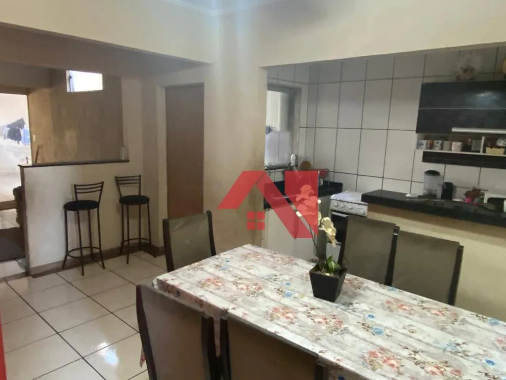 Casa, 3 quartos, 140 m² - Foto 2