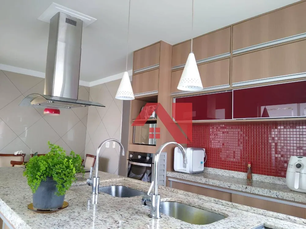 Casa, 4 quartos, 237 m² - Foto 12