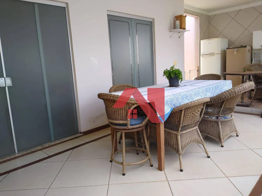 Casa, 4 quartos, 237 m² - Foto 15