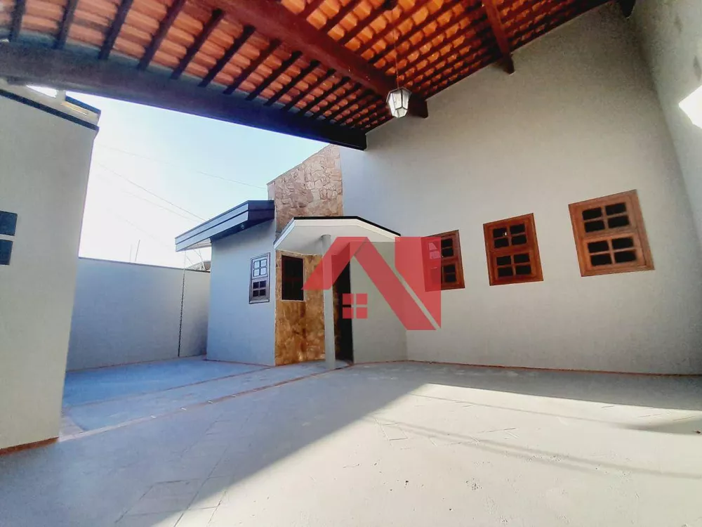 Casa para alugar com 3 quartos, 164m² - Foto 1