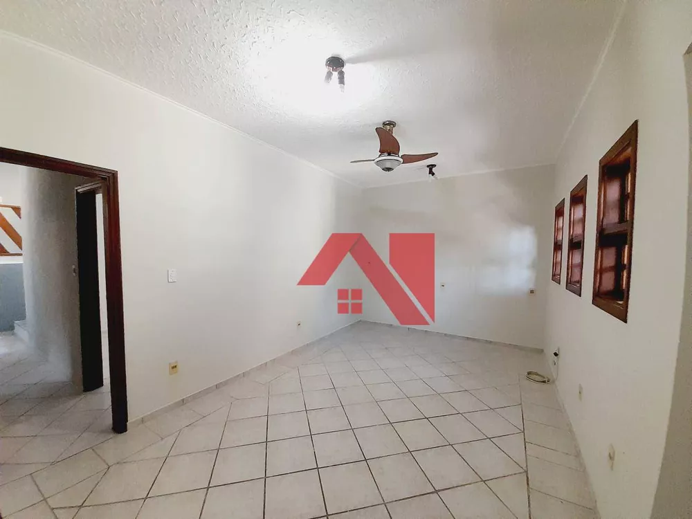 Casa à venda e aluguel com 3 quartos, 164m² - Foto 11