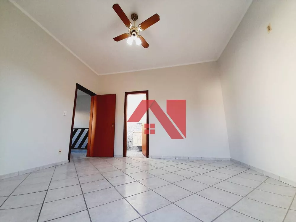 Casa à venda e aluguel com 3 quartos, 164m² - Foto 12