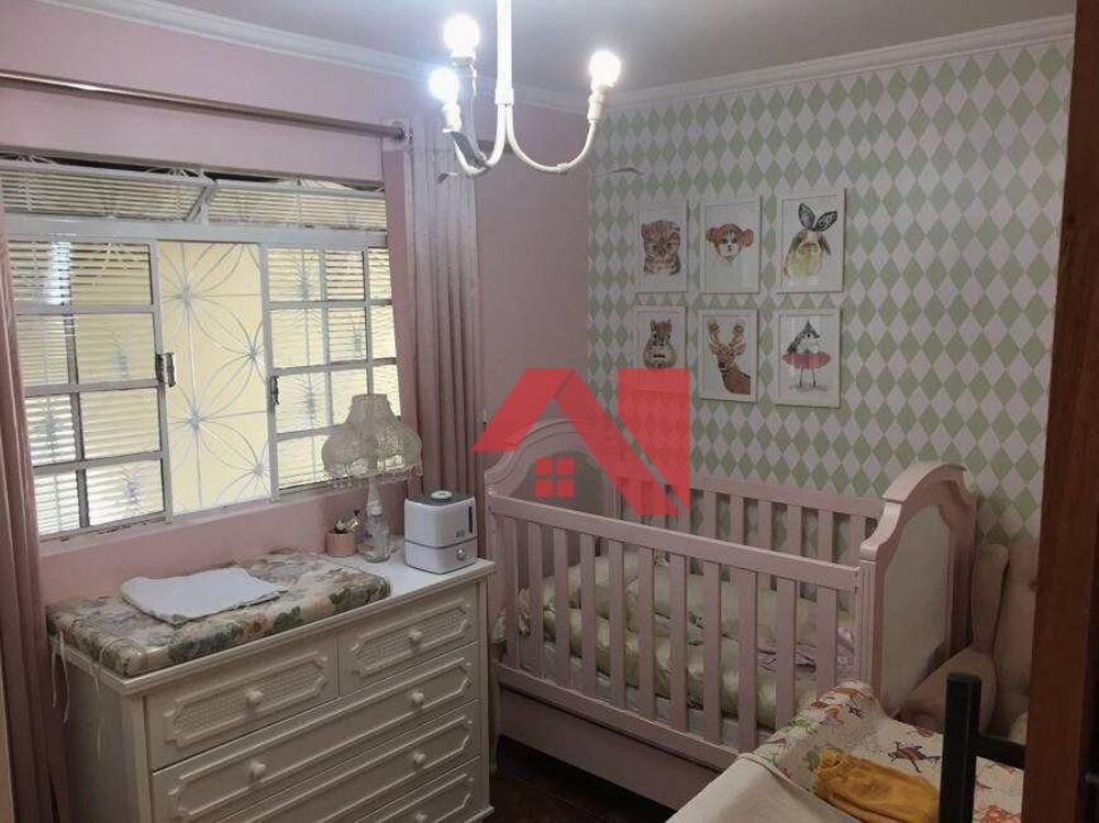 Casa, 3 quartos, 235 m² - Foto 4